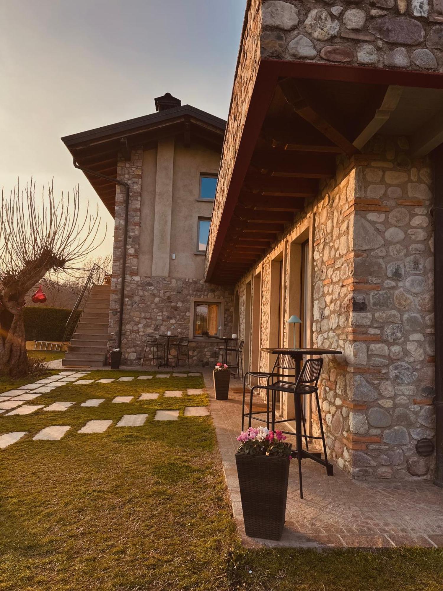 Holiday Home Sovenigo Puegnago Exterior photo